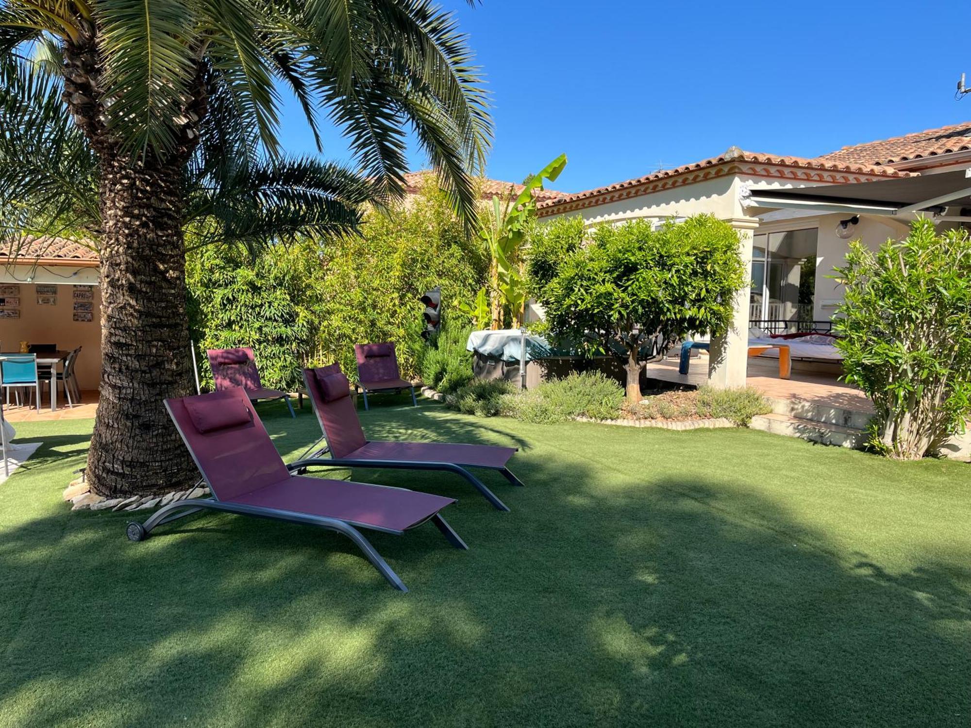 Villa Avec Piscine Gallargues-le-Montueux Exteriér fotografie